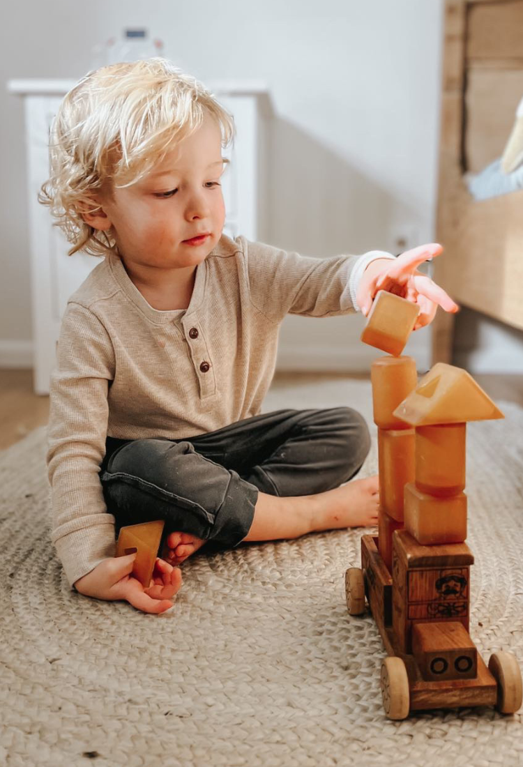 Building Natural Rubber Blocks